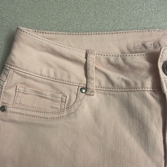 Maurices skinny jeans - Picture 3 of 7